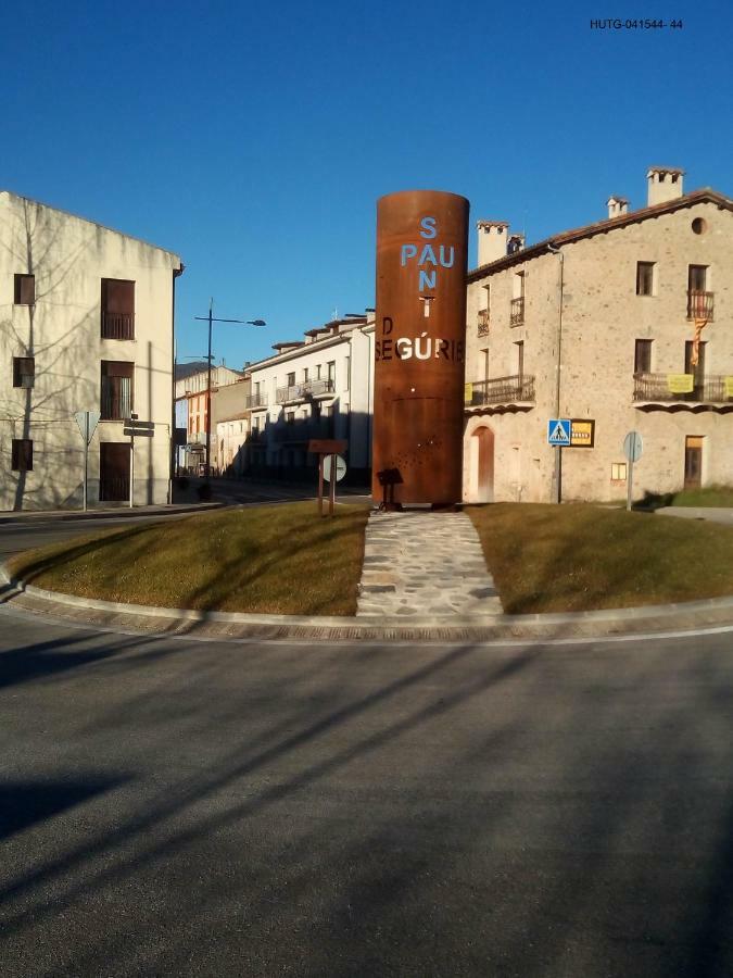 Habitatge Turistic Cal Ferrer Apartment Сант Пау де Сегуриес Екстериор снимка